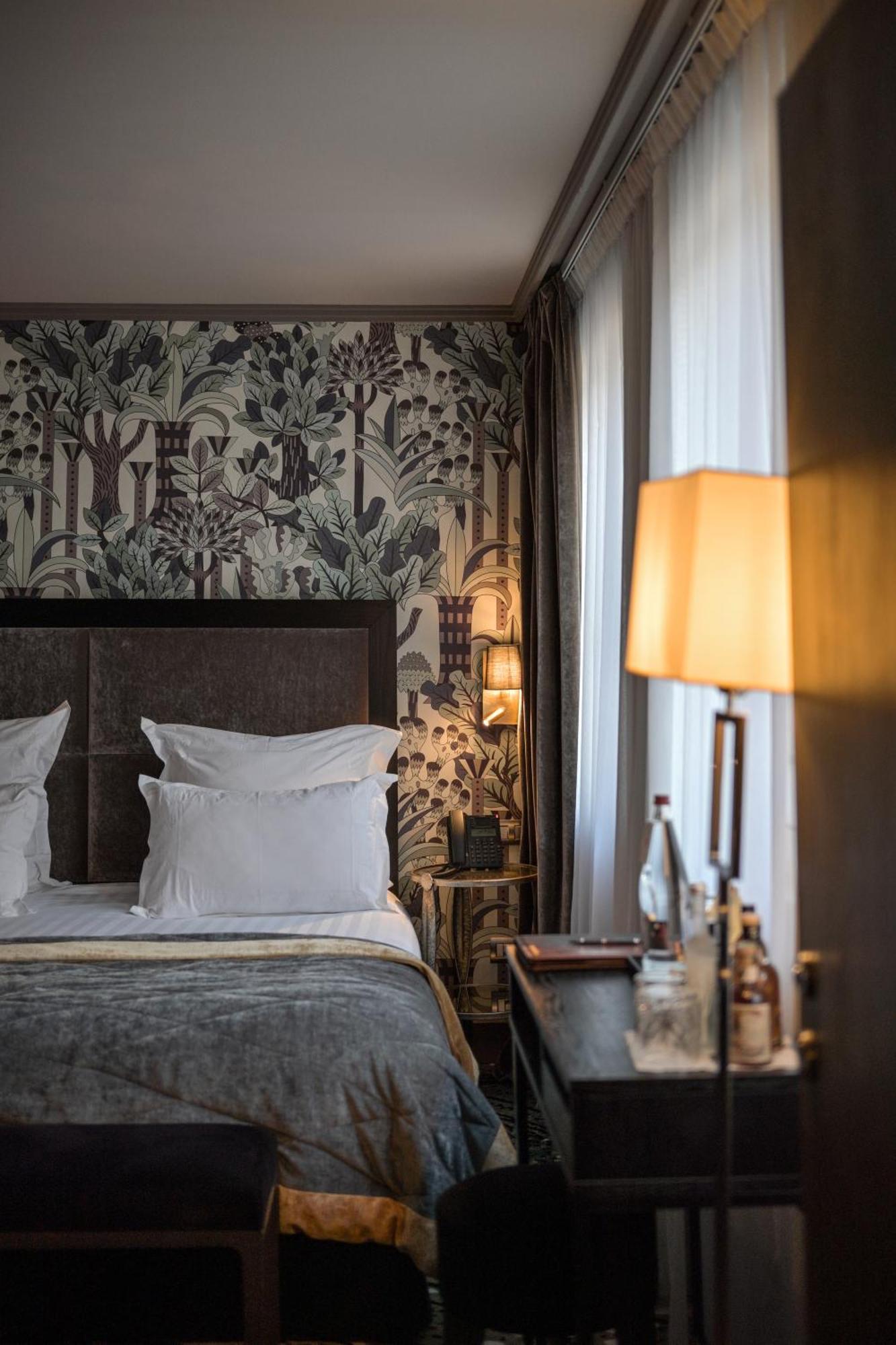 The One Alma Paris