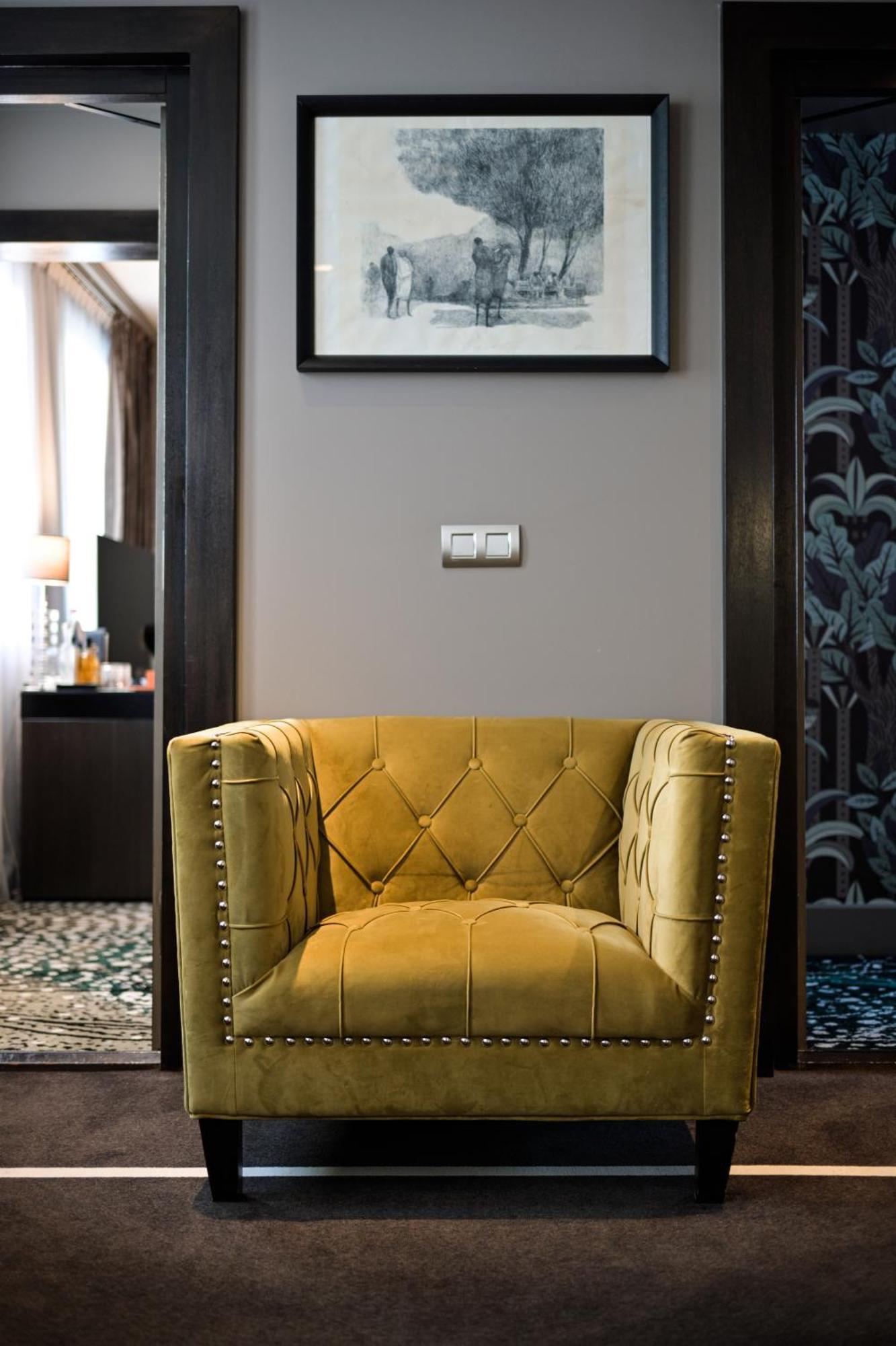 Hotel The One Alma 5*