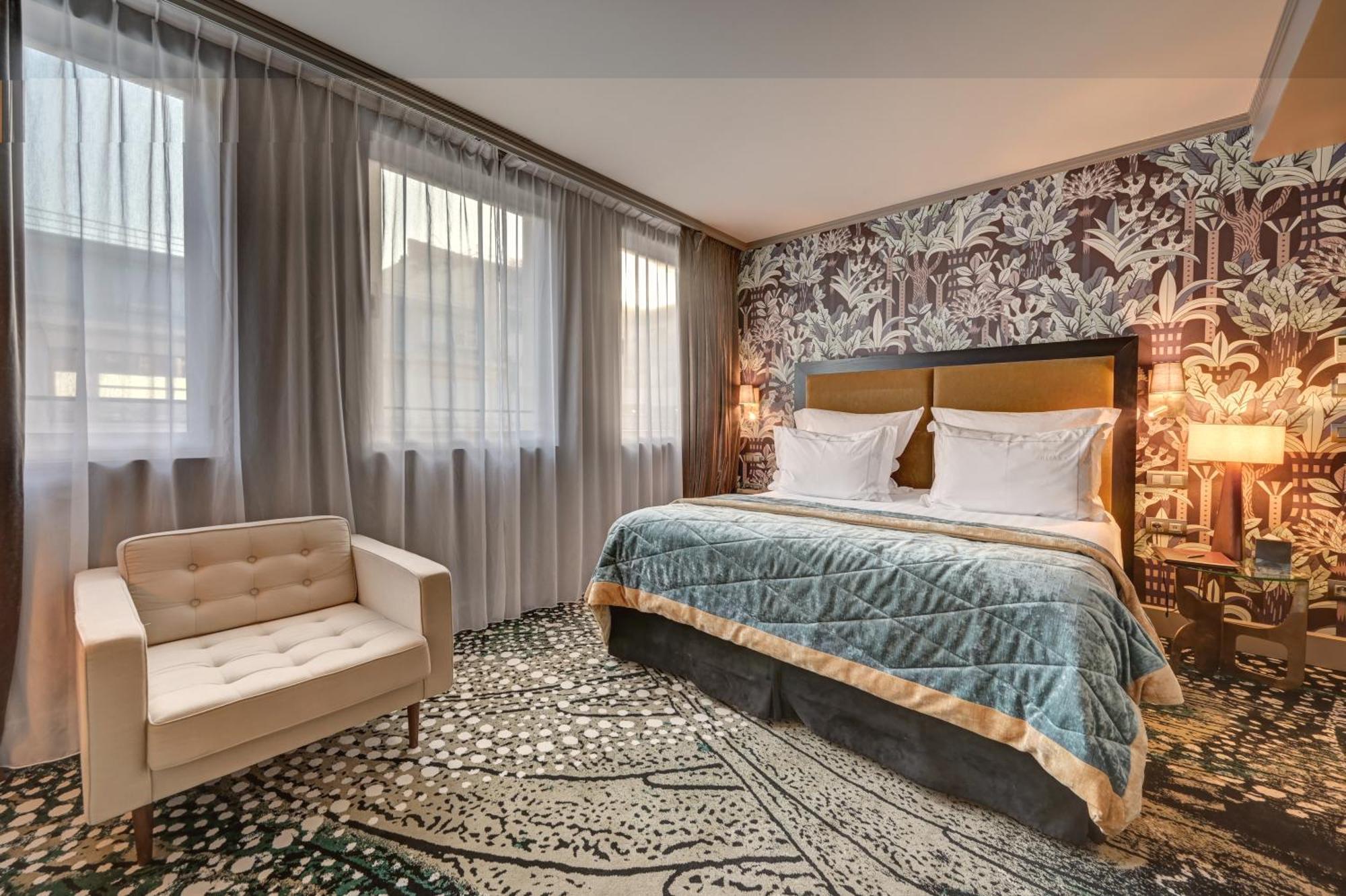 Hotel The One Alma 5*